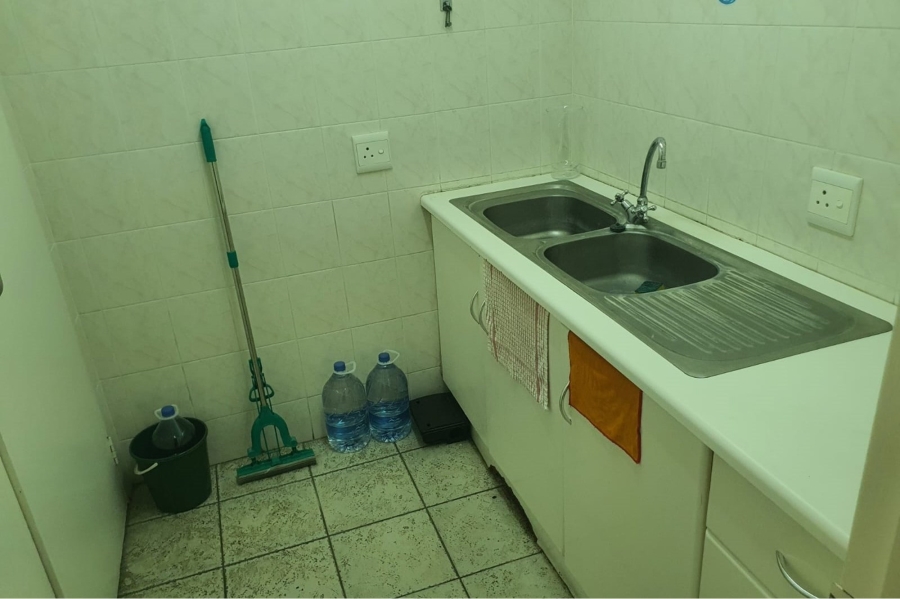 To Let commercial Property for Rent in Humerail Eastern Cape